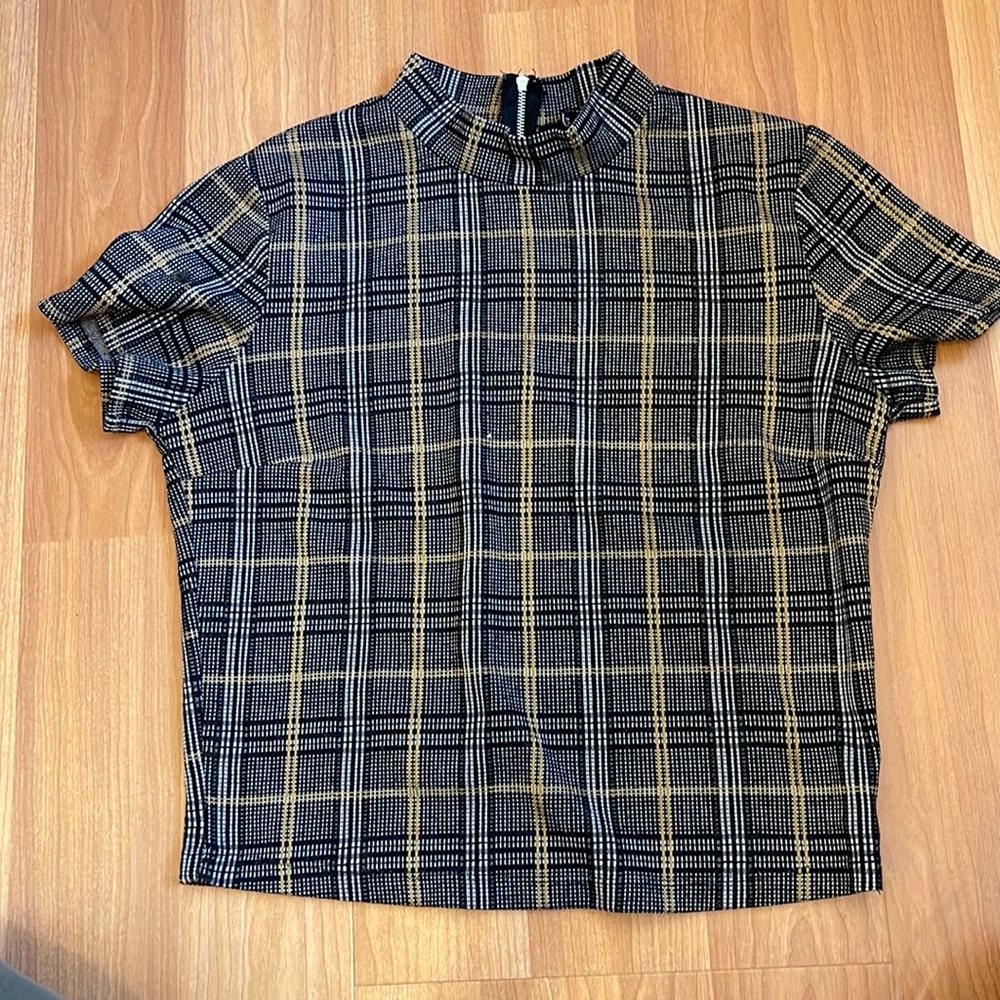 Forever 21 Plaid Pattern Mock Neck Crop Top